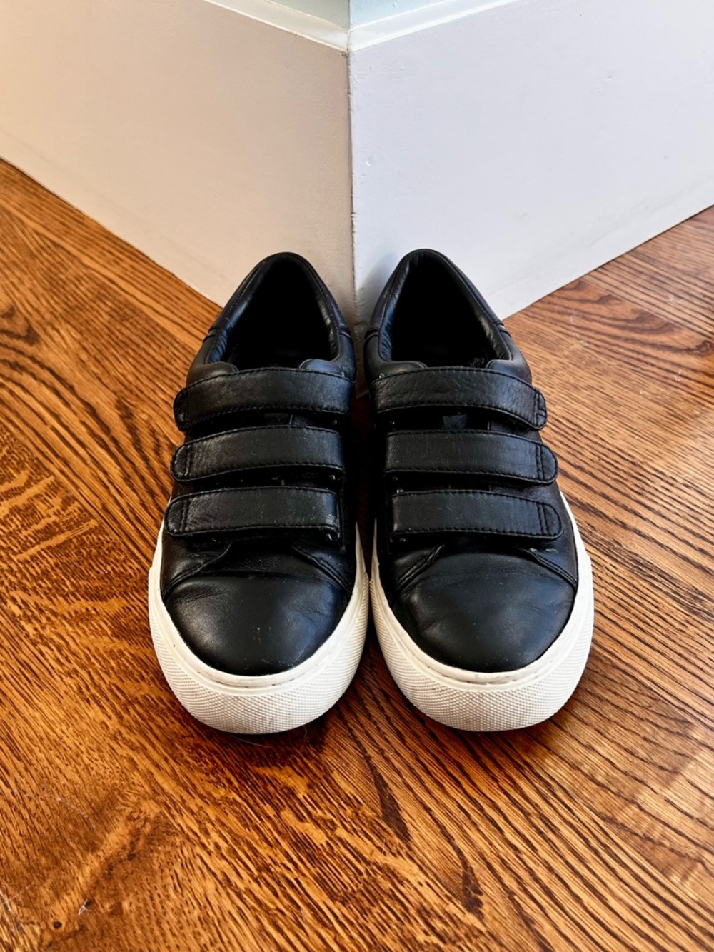 Women’s Black Leather Tory Burch Velcro Sneakers